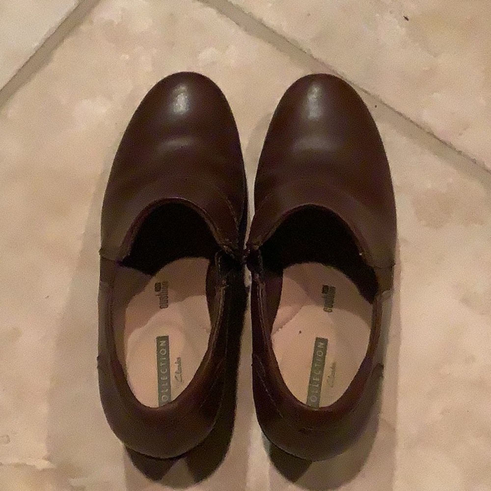 Clarks zip up leather booties